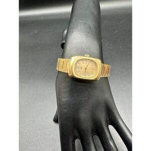 Vintage Bulova Accutron Gold Electroplate Watch Square Case Link Band Quartz